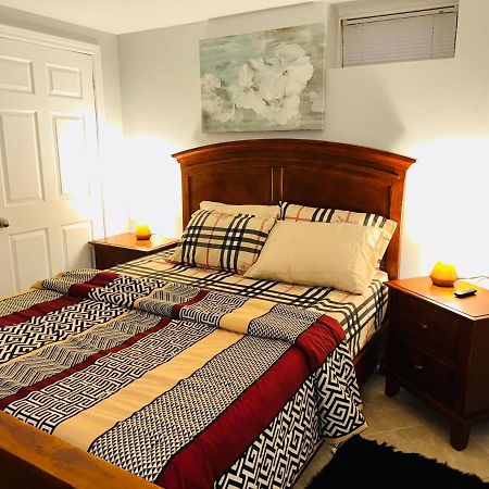 Deluxe Double Room- Hazel Stays ミシサガ エクステリア 写真